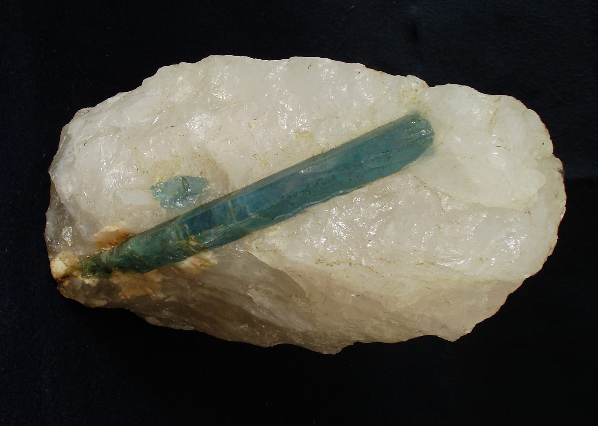 海蓝宝石（Aquamarine）