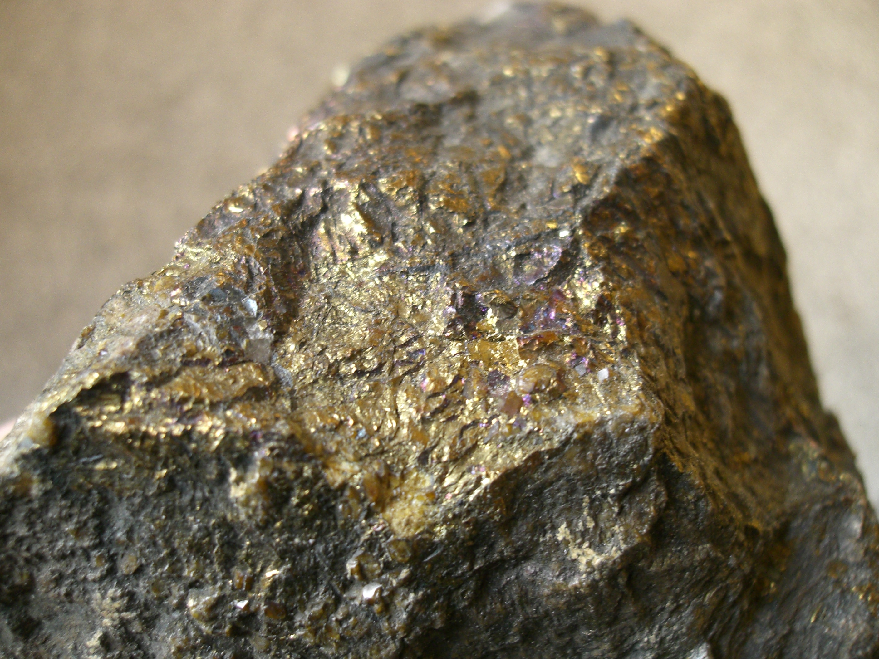 黄铜矿（Chalcopyrite）